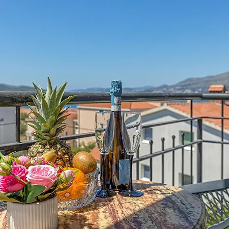 Villa Mihaela Trogir Exterior photo