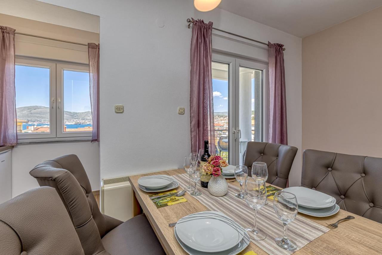 Mihaela Apartma *